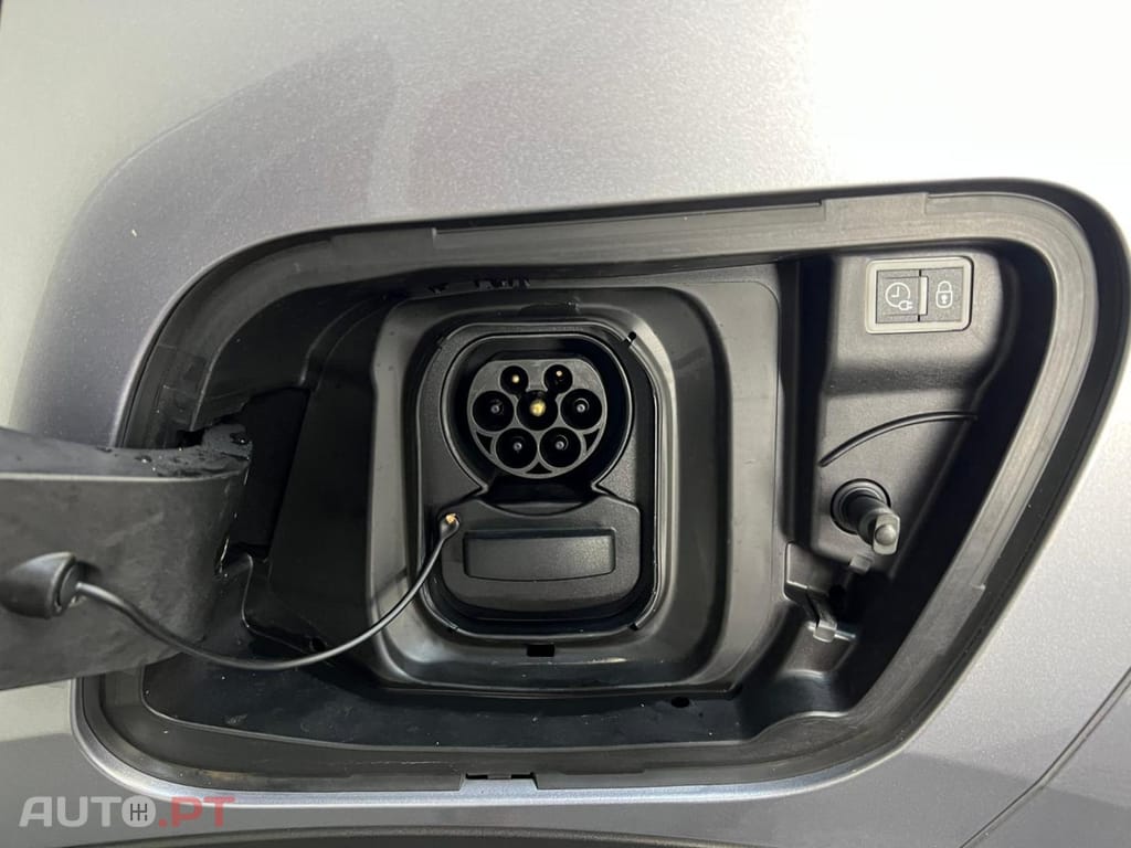 Peugeot 2008 Active Versão Elétrica