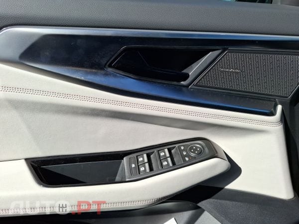 Renault Espace 1.2 E-Tech full hybrid 200cv iconic