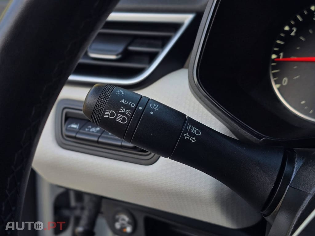 Renault Clio 1.0 TCe Limited Bi-Fuel