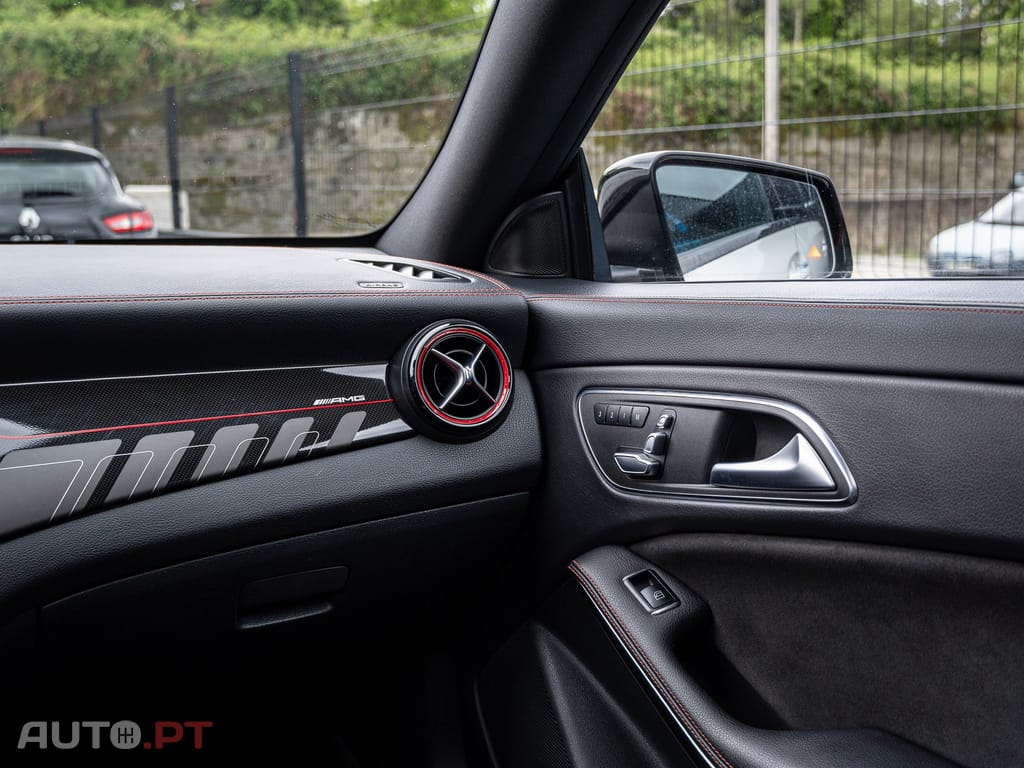 Mercedes-Benz CLA 45 AMG 4-Matic