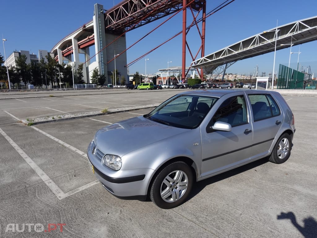 Volkswagen Golf 1.4i Confortline