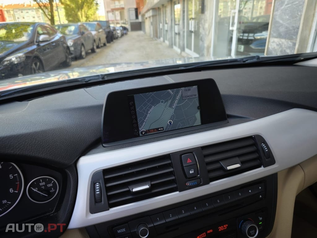 BMW 320 d Touring Aut.