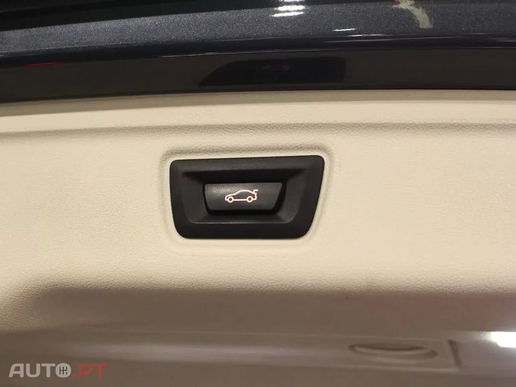 BMW 320 e Line Sport Auto