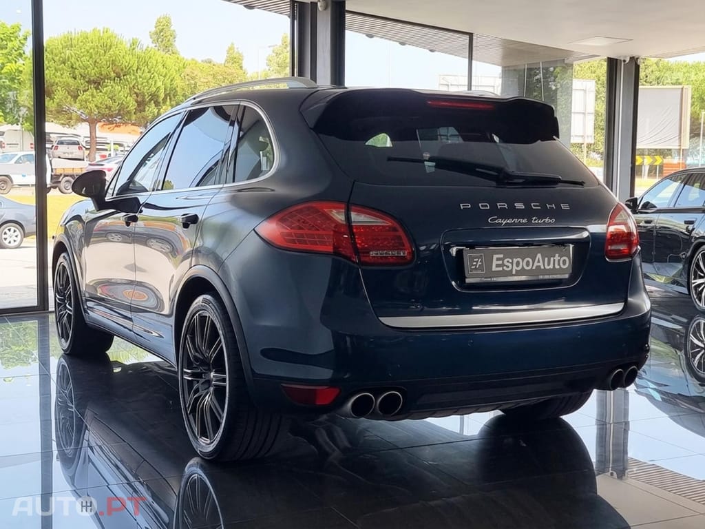 Porsche Cayenne Turbo Tiptronic S
