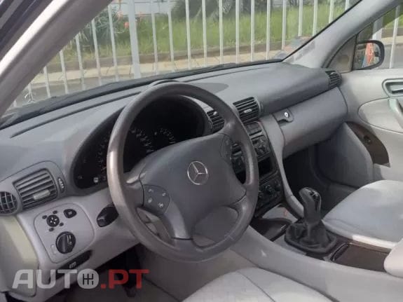 Mercedes-Benz C 220 C220 CDI