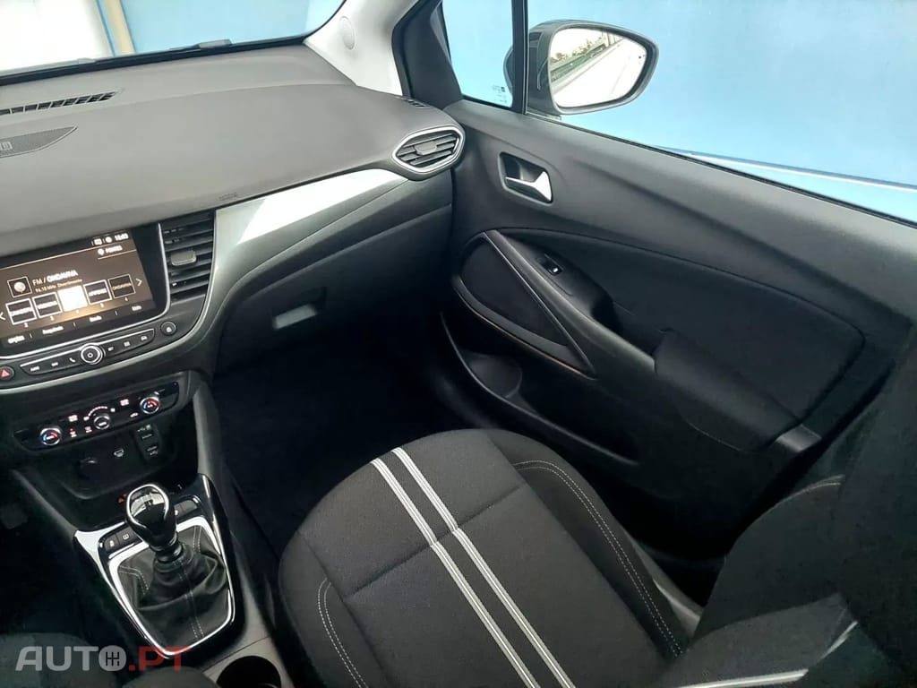 Opel Crossland 1.2 T Design & Tech