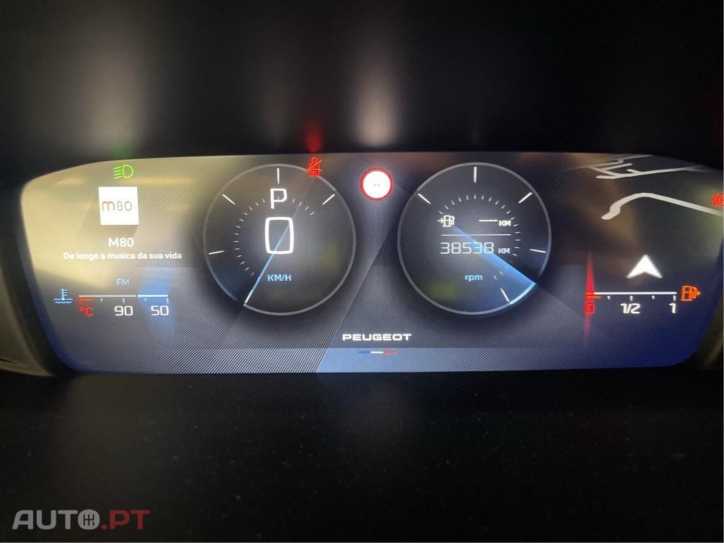 Peugeot 408 1.2 PureTech Allure EAT8