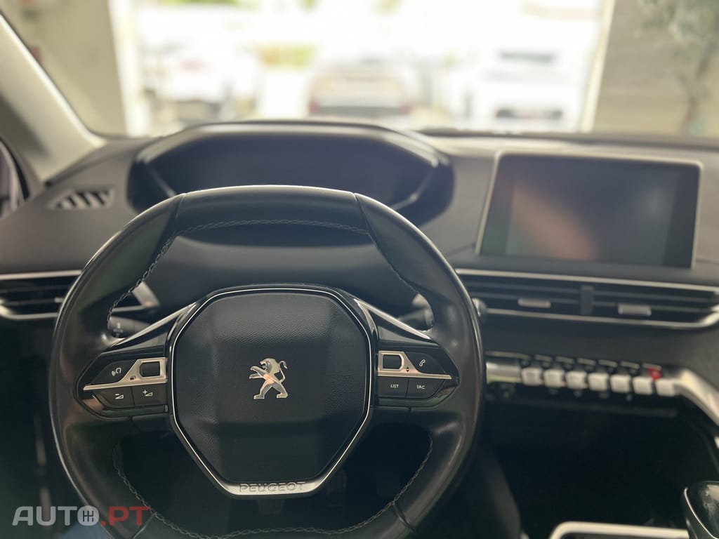 Peugeot 3008 1.6 BlueHDi Allure