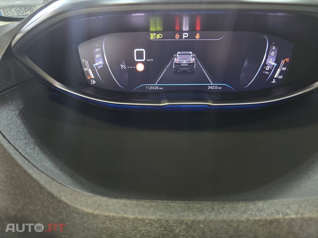 Peugeot 3008 1.5 BlueHDi Allure EAT8