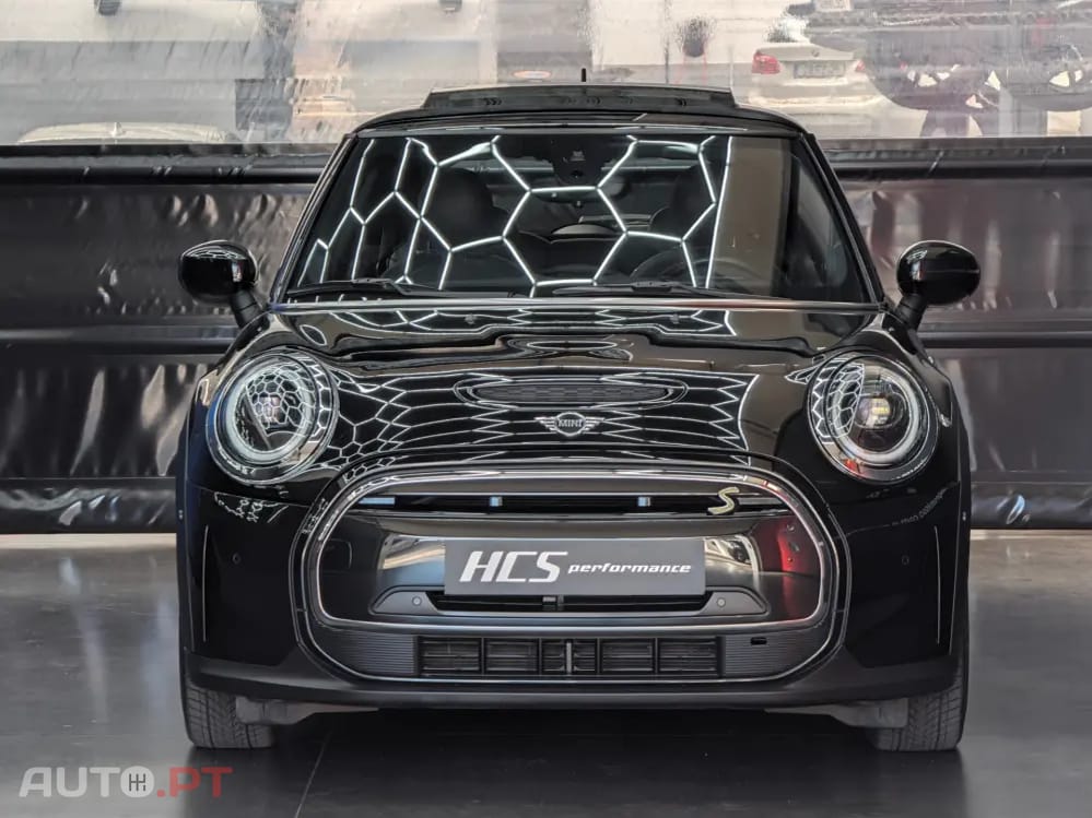 MINI Cooper Cooper SE Yours