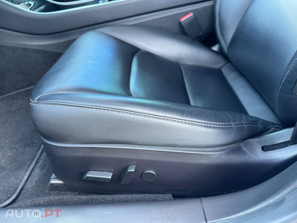 Tesla Model 3 Long-Range Dual Motor AWD