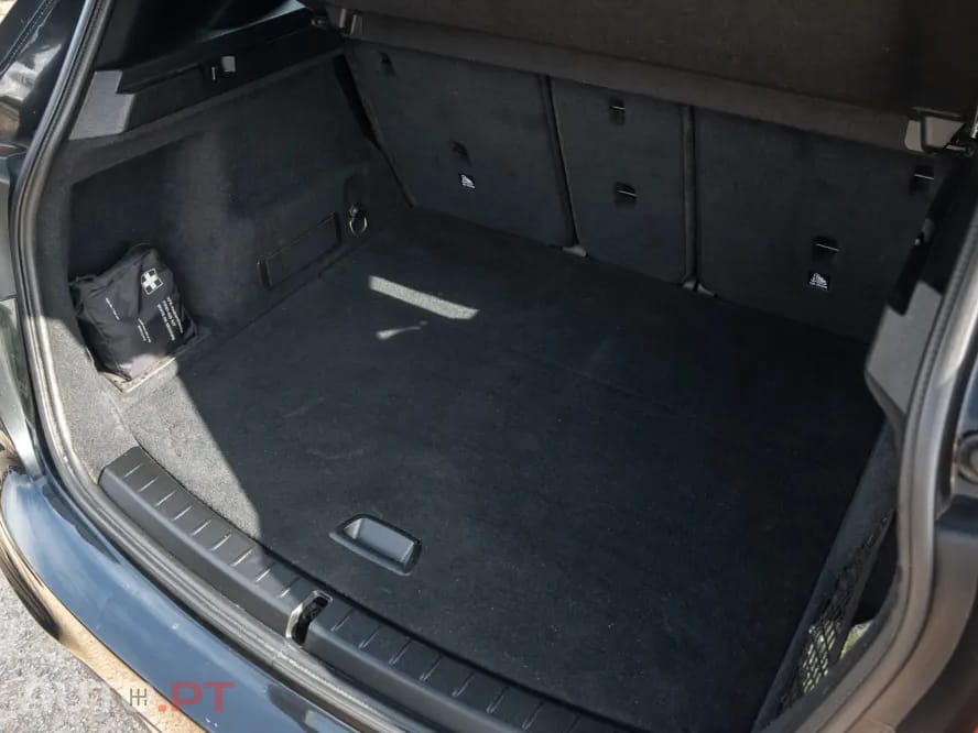 BMW 218 d Pack M Auto — fotografia 20