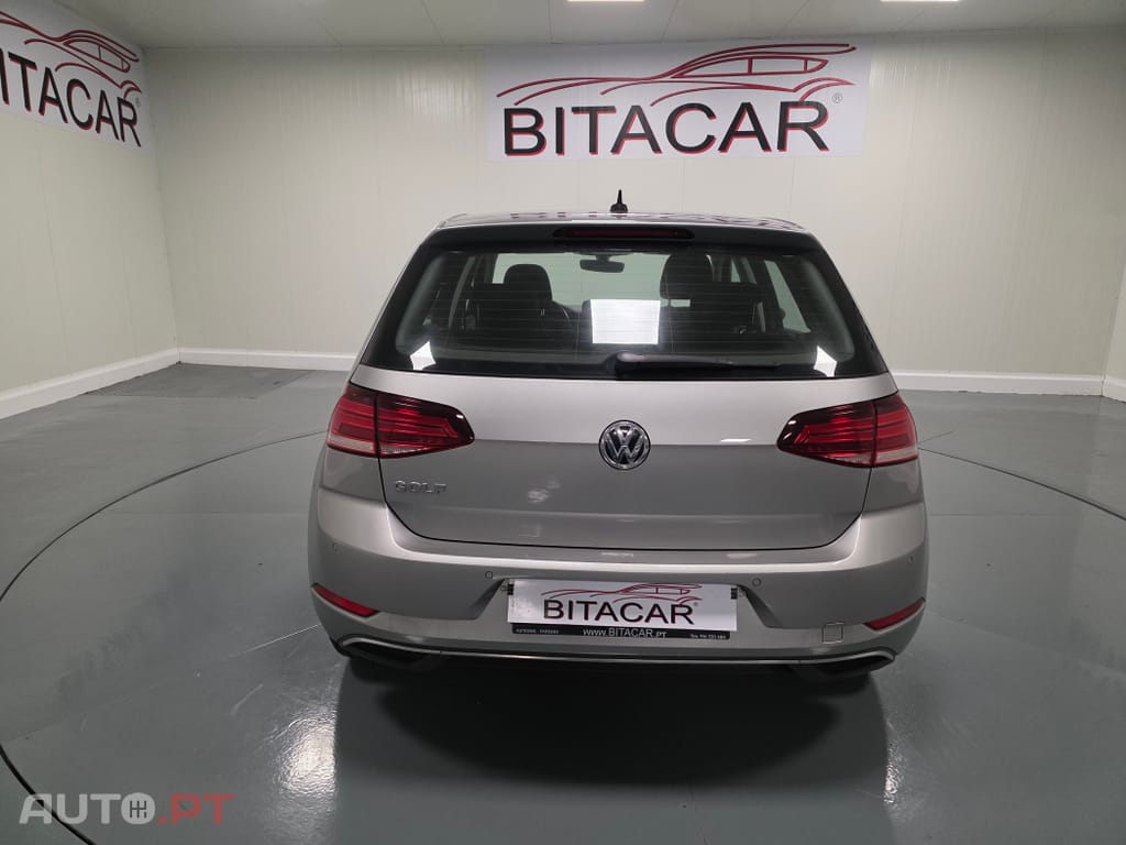 Volkswagen Golf 1.6 TDI Confortline