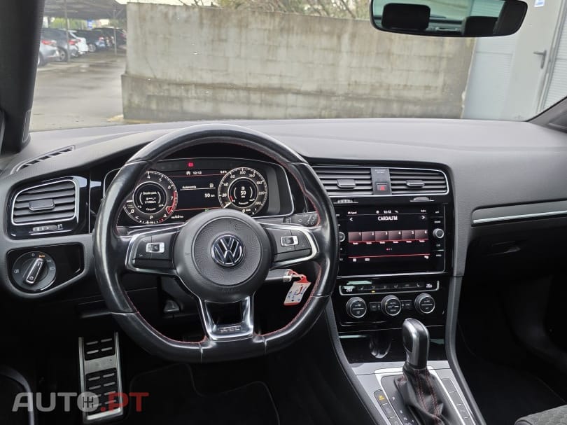 Volkswagen Golf GTI (BlueMotion ) DSG Performance