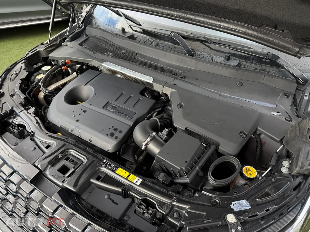 Land Rover Discovery Sport P300e Dynamic SE