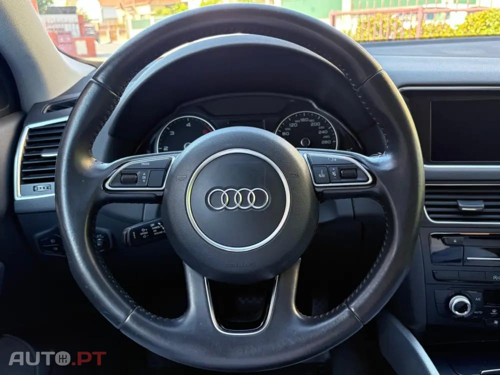 Audi Q5 2.0 TDI quattro S-line S-tronic