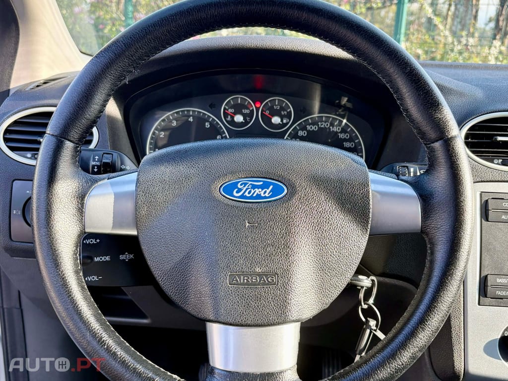 Ford Focus 1.4 16V S