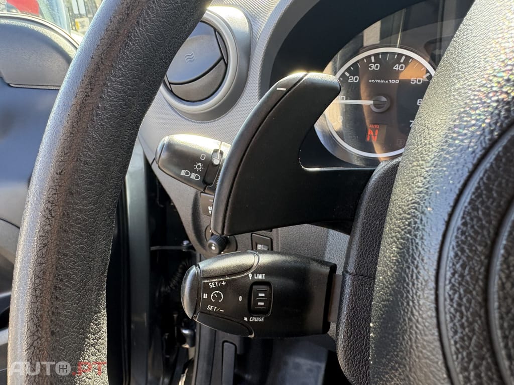 Citroen Berlingo 1.6 HDI 3 Lugares Caixa Automática