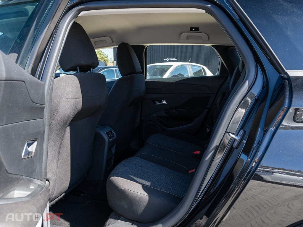 Peugeot 308 SW 1.2 Hybrid Style e-DCS6