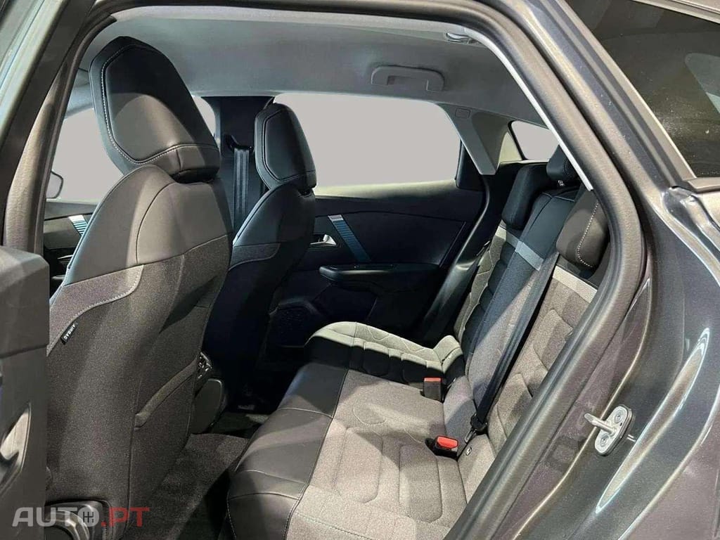 Citroen e-C4 I.V.A DEDUTÍVEL C-Series 
