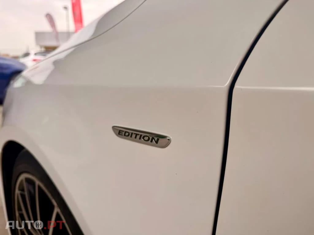 Mercedes-Benz CLA 200 d Shooting Brake AMG Line Aut. - Edition — fotografia 22