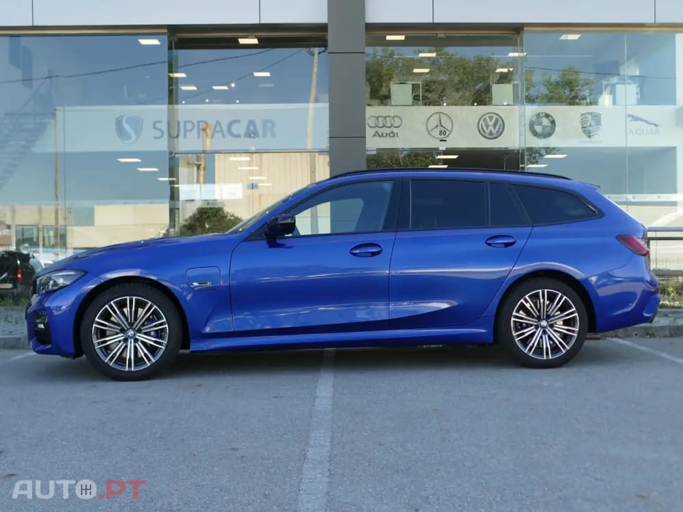 BMW 330 e Pack Desportivo M Auto