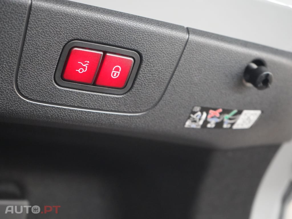 Mercedes-Benz CLA 250 com tecnologia EQ