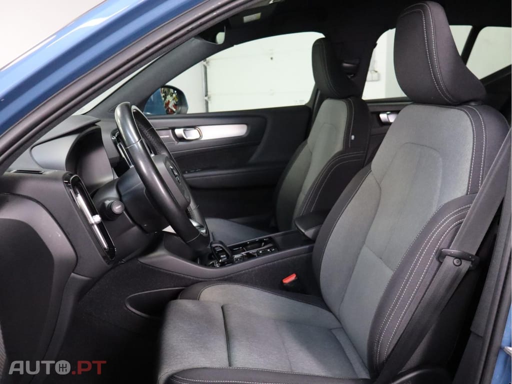 Volvo XC40 1.5 T5 Plus Bright 