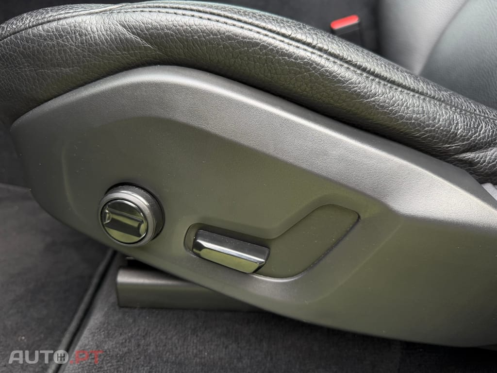 Volvo XC90 2.0 T8 PHEV Inscription Expression AWD