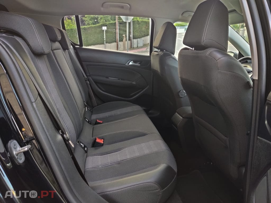 Peugeot 308 1.5 BlueHDi Allure