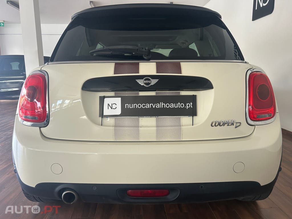 MINI Cooper D Auto