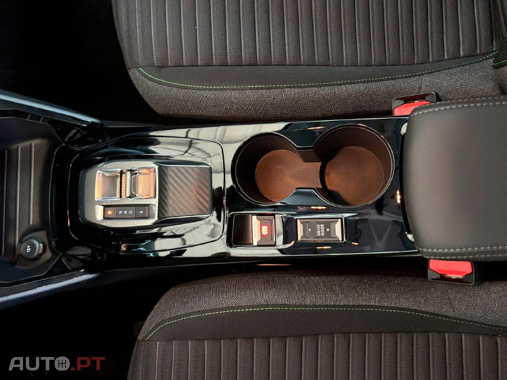 Peugeot E-208 I.V.A DEDUTIVEL Active Pack 