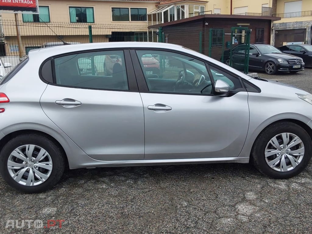 Peugeot 208 1.4 HDi Active