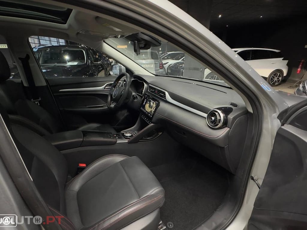 MG ZS EV 72.6 kWh Luxury