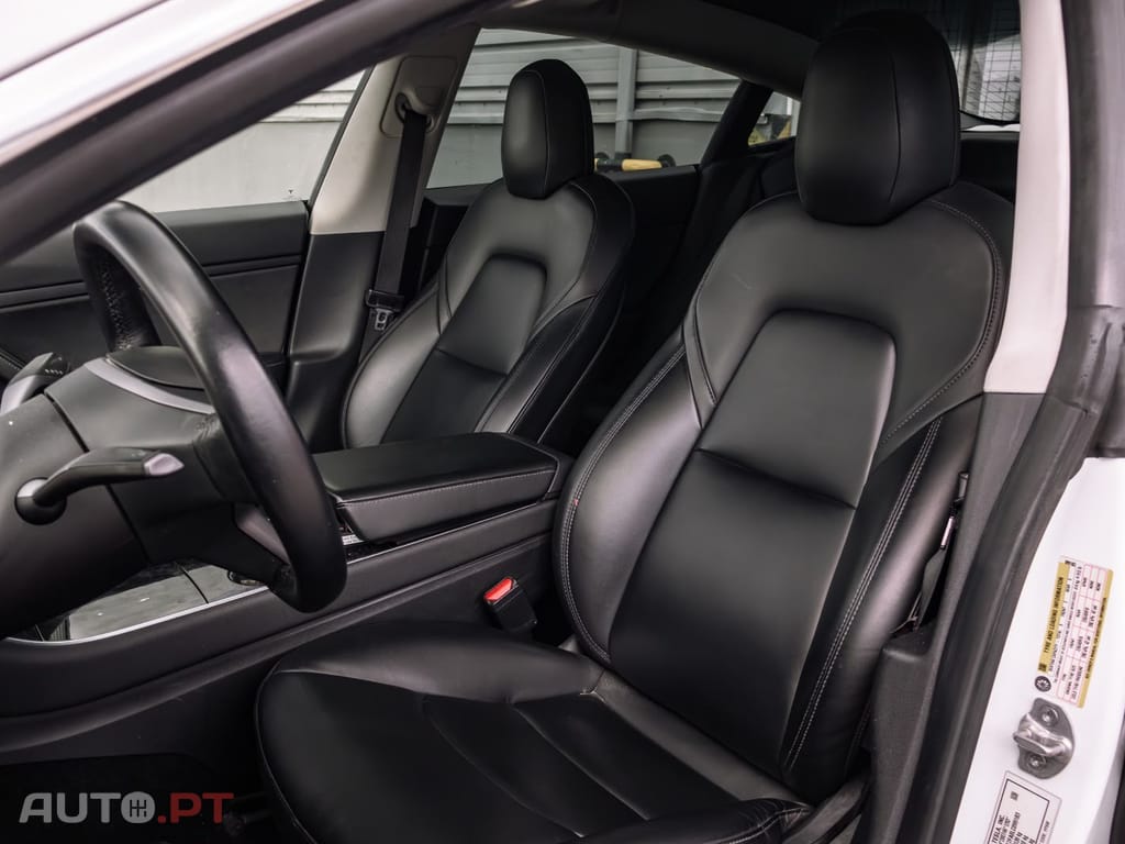 Tesla Model 3 Standard Range Plus RWD