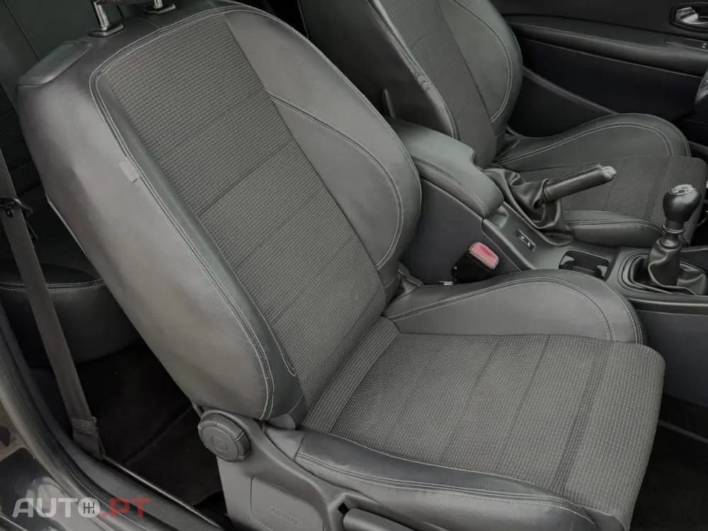 Renault Mégane Coupe 1.5 dCi Bose Edition CO2 Champion