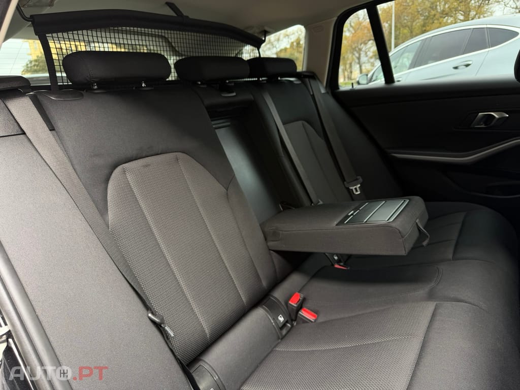 BMW 318 d Auto