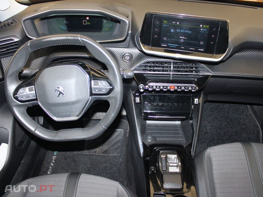 Peugeot E-2008 ALLURE PACK