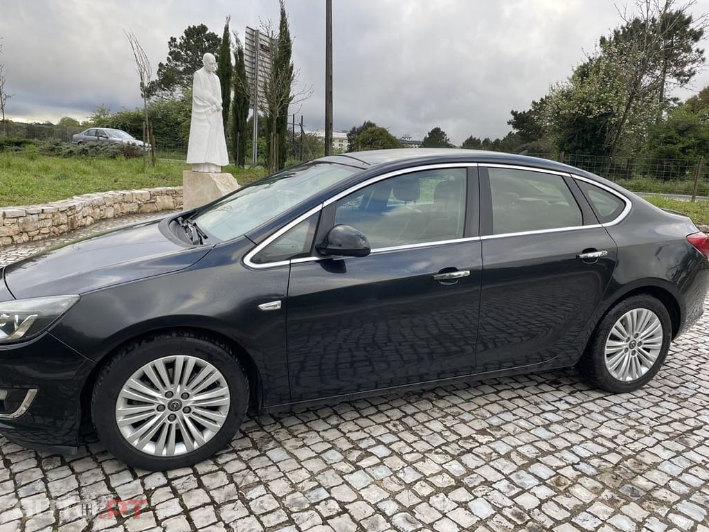 Opel Astra 1.7 CDTi Cosmo Start/Stop