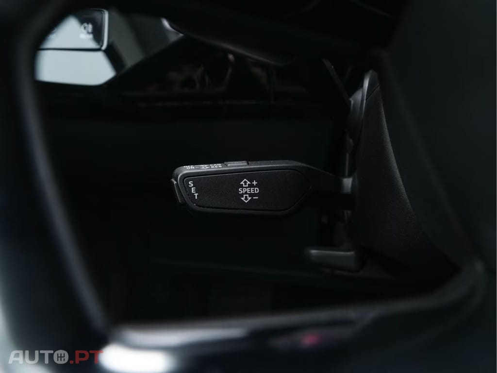 Audi E-Tron I.V.A DEDUTIVEL 