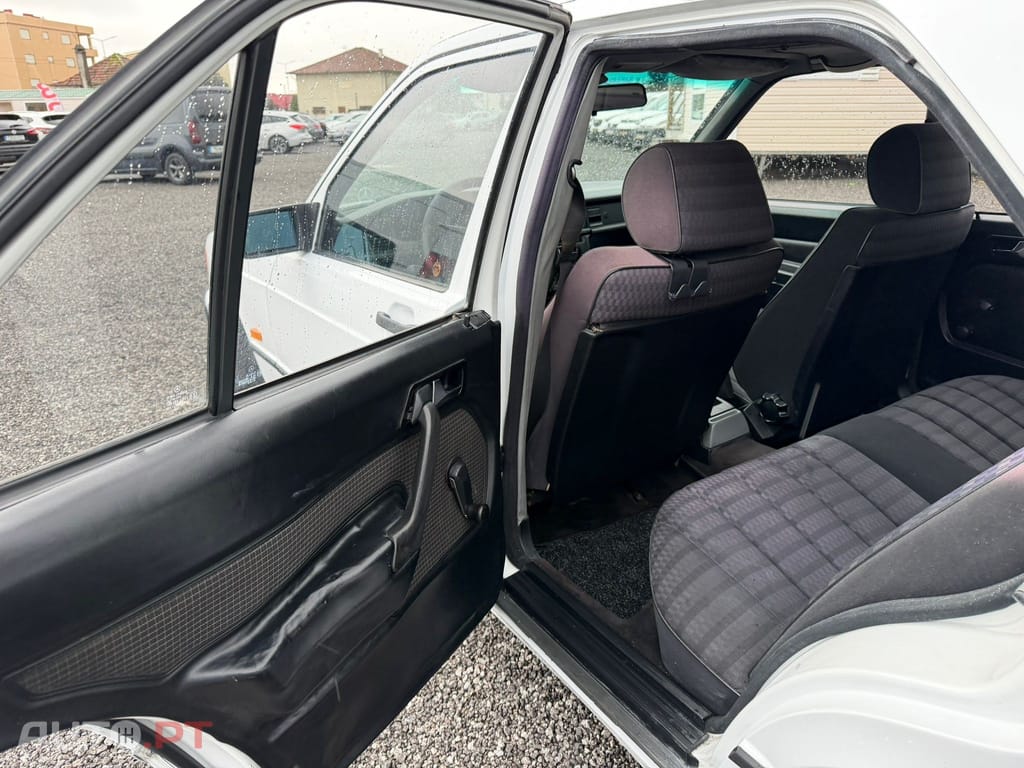 Mercedes-Benz 190 2.0