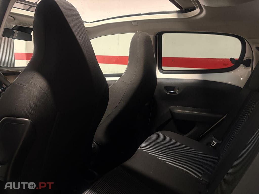 Peugeot 108 Top! 1.2 VTi Allure + ADML