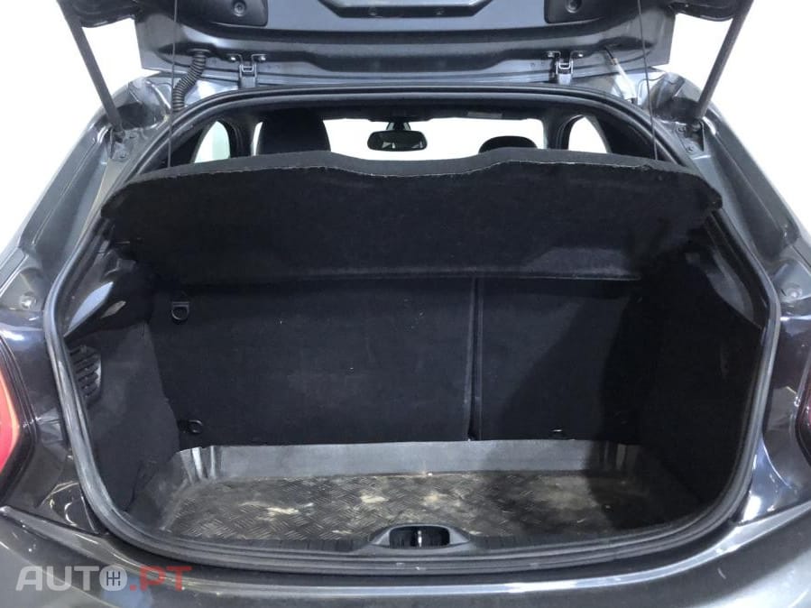 Peugeot 208 1.6 THP GTi
