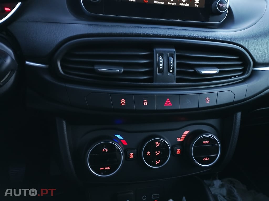 Fiat Tipo Jet Lounge 17"