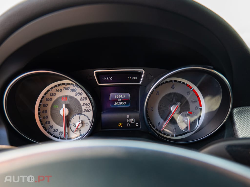 Mercedes-Benz CLA 220 d 7G-DCT AMG Line