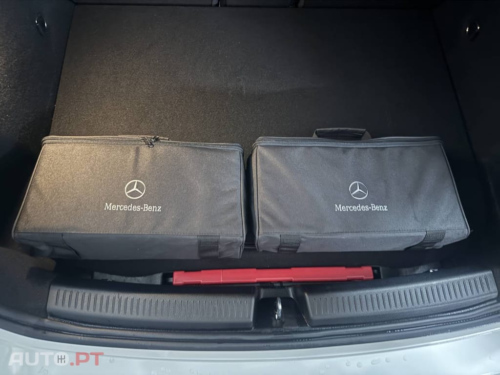 Mercedes-Benz A 250 e 8G-DCT AMG Line
