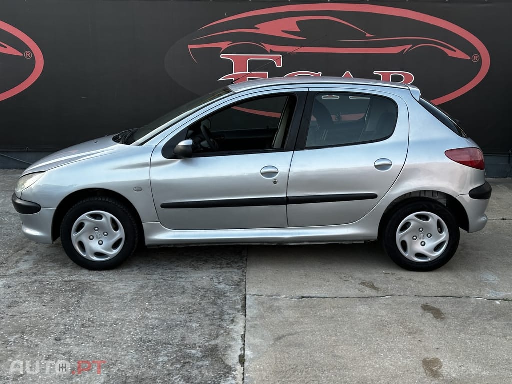 Peugeot 206 1.1 Color Line