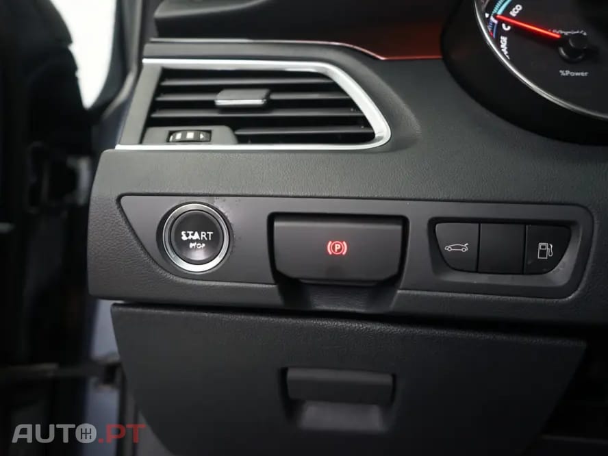 Peugeot 508 RXH 2.0 HDi Hybrid4 2-Tronic