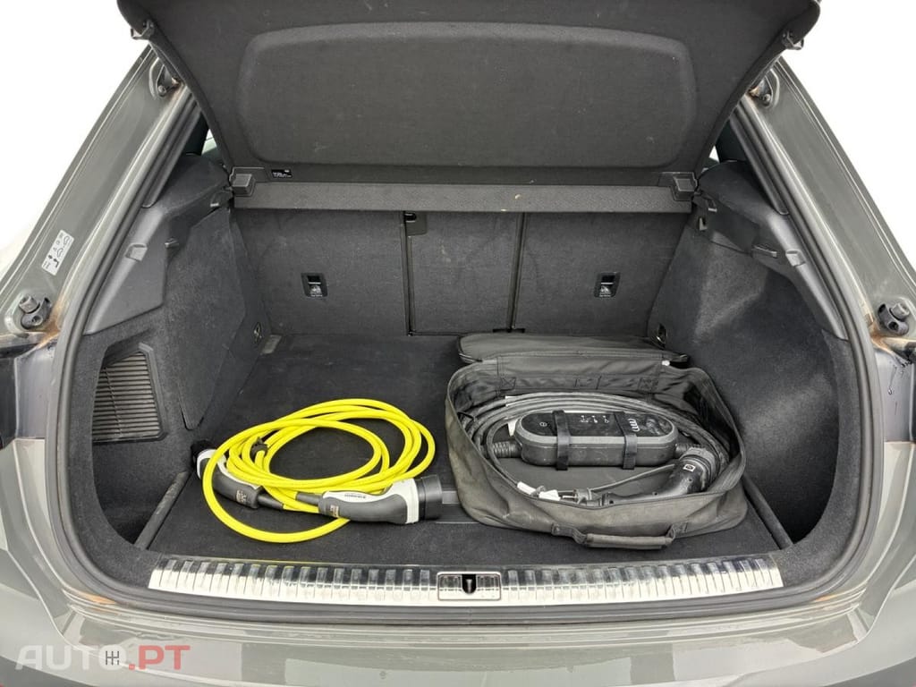 Audi Q3 45 TFSIe S line S tronic