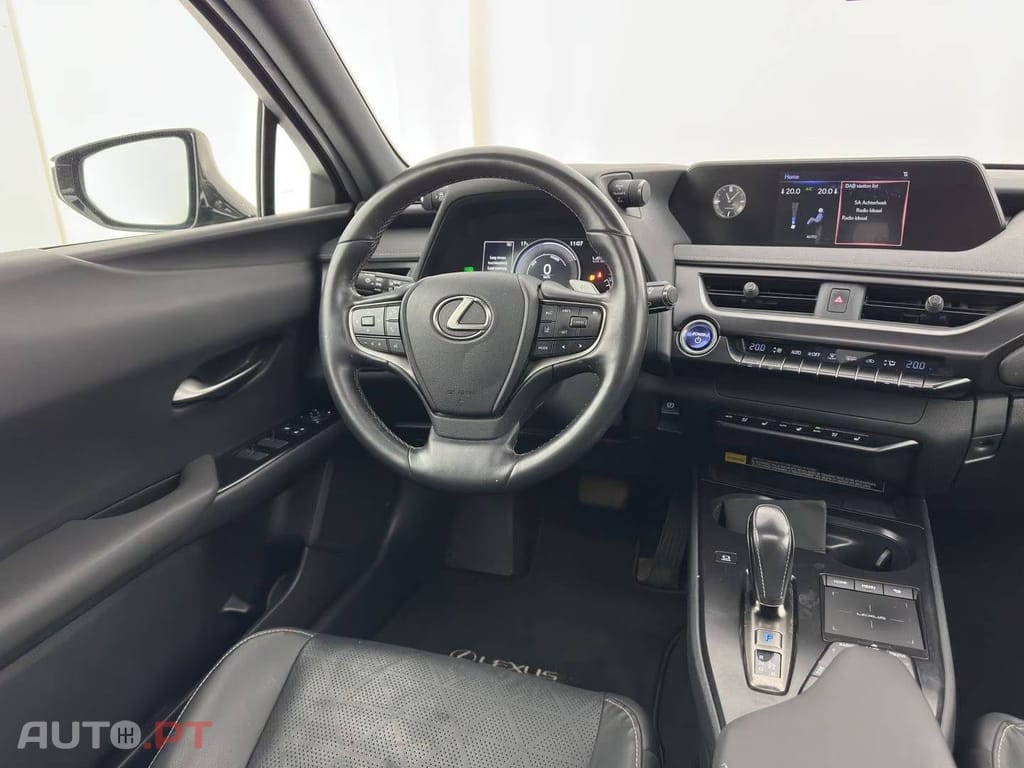 Lexus UX Luxury